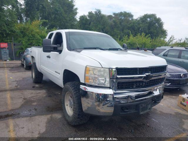  Salvage Chevrolet Silverado 2500