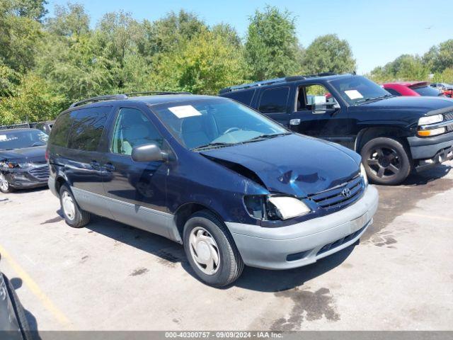  Salvage Toyota Sienna