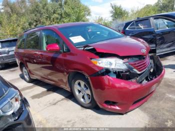  Salvage Toyota Sienna