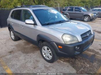  Salvage Hyundai TUCSON