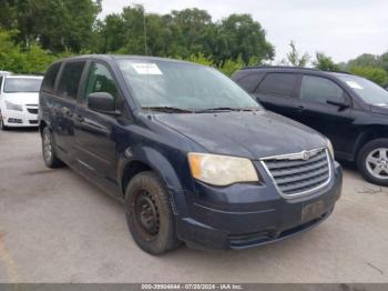  Salvage Chrysler Town & Country