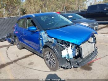  Salvage Nissan Kicks