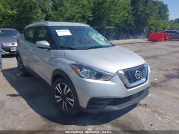  Salvage Nissan Kicks