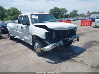  Salvage General Motors Sierra 3500