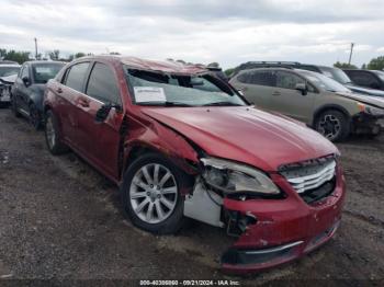  Salvage Chrysler 200