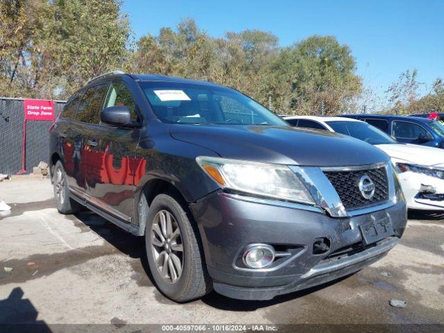  Salvage Nissan Pathfinder