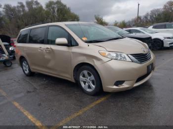  Salvage Toyota Sienna