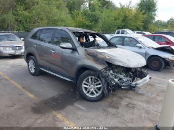  Salvage Kia Sorento