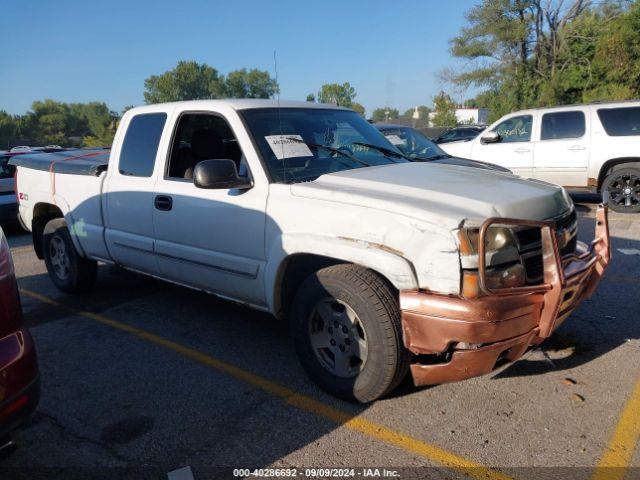  Salvage Chevrolet Silverado 1500