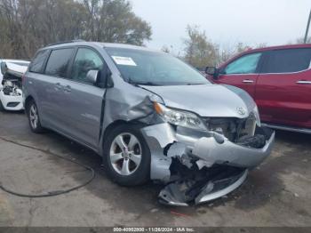  Salvage Toyota Sienna