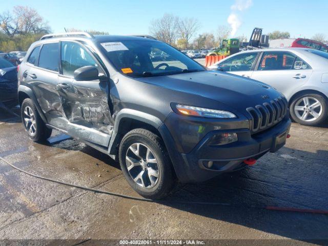  Salvage Jeep Cherokee