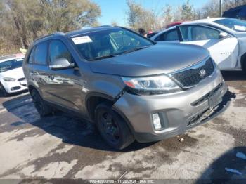  Salvage Kia Sorento