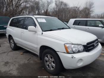  Salvage Toyota Highlander