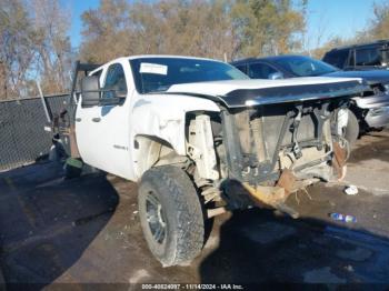  Salvage Chevrolet Silverado 2500