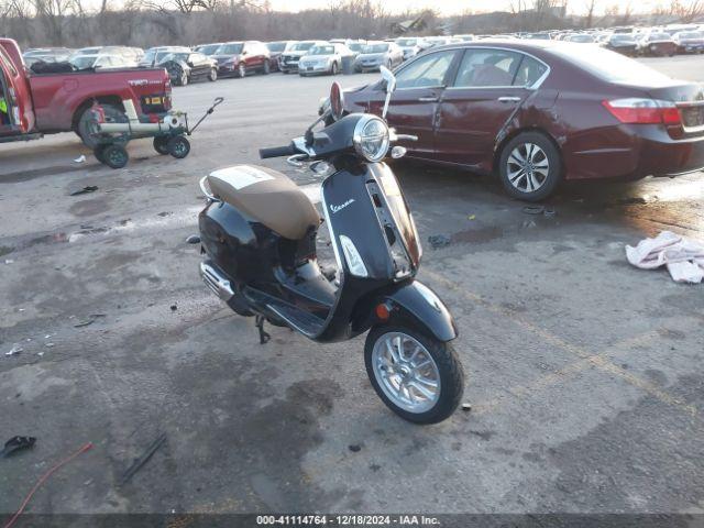  Salvage Vespa Primavera Sprint