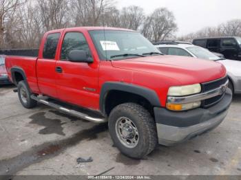  Salvage Chevrolet Silverado 2500