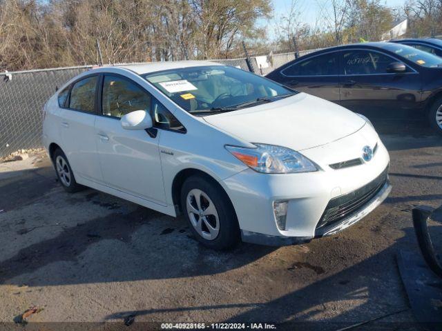  Salvage Toyota Prius