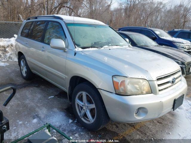  Salvage Toyota Highlander