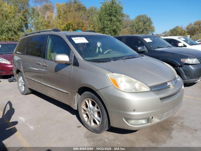  Salvage Toyota Sienna