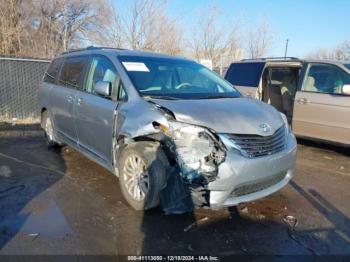  Salvage Toyota Sienna