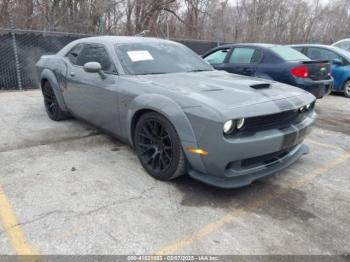  Salvage Dodge Challenger