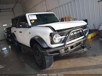  Salvage Ford Bronco