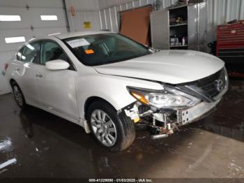  Salvage Nissan Altima