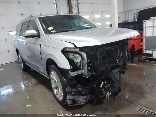  Salvage Ford Expedition