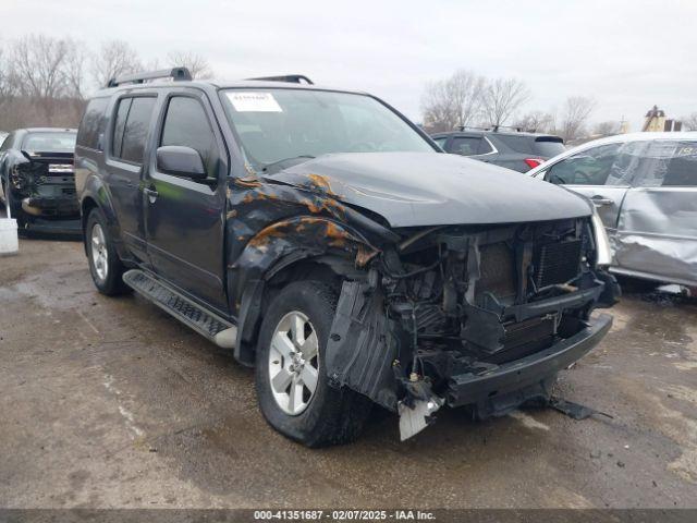  Salvage Nissan Pathfinder