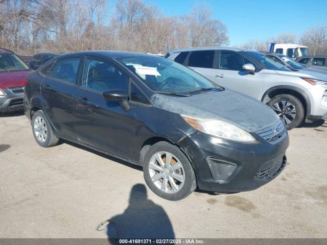  Salvage Ford Fiesta