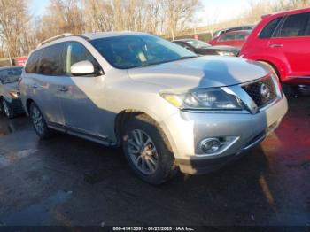  Salvage Nissan Pathfinder