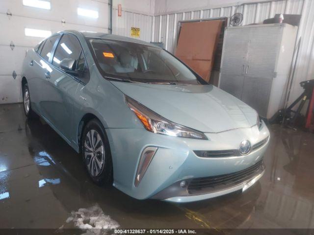  Salvage Toyota Prius