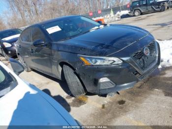  Salvage Nissan Altima