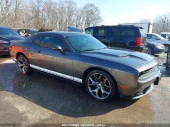  Salvage Dodge Challenger