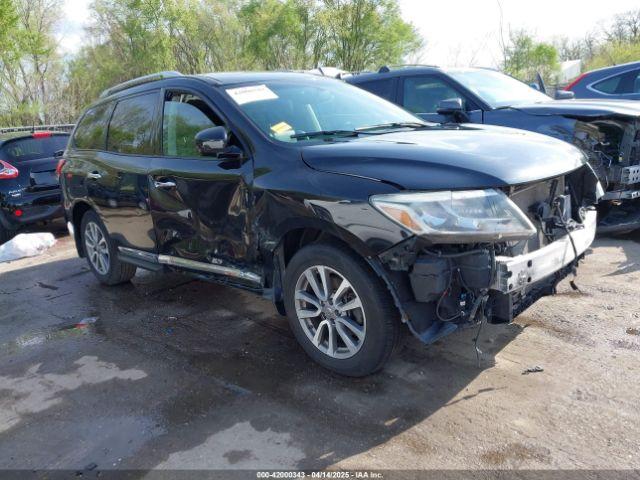 Salvage Nissan Pathfinder