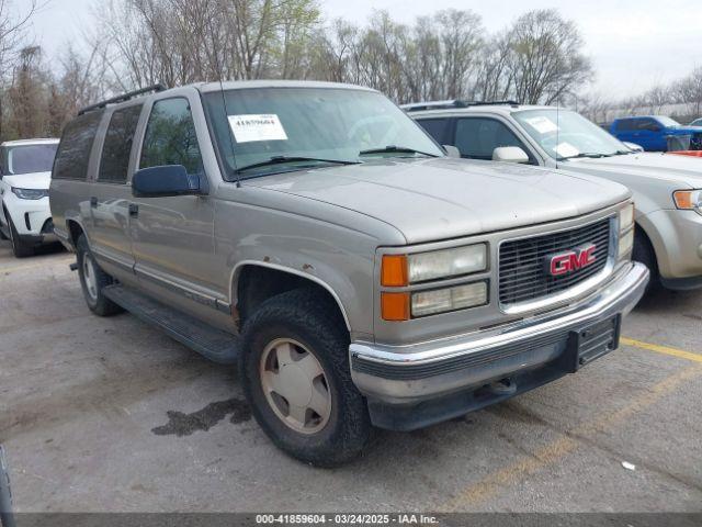  Salvage GMC Suburban 1500