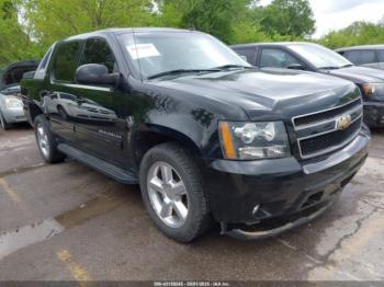  Salvage Chevrolet Avalanche 1500