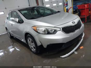  Salvage Kia Forte