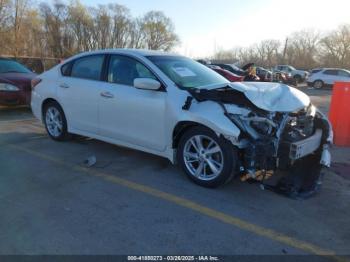  Salvage Nissan Altima