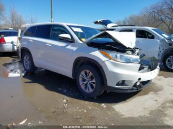  Salvage Toyota Highlander