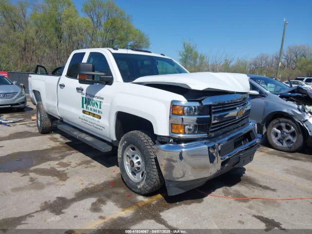  Salvage Chevrolet Silverado 2500
