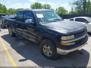  Salvage Chevrolet Silverado 1500