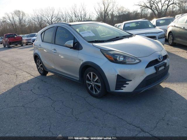  Salvage Toyota Prius c