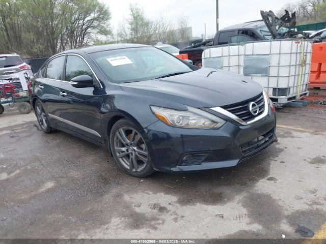  Salvage Nissan Altima