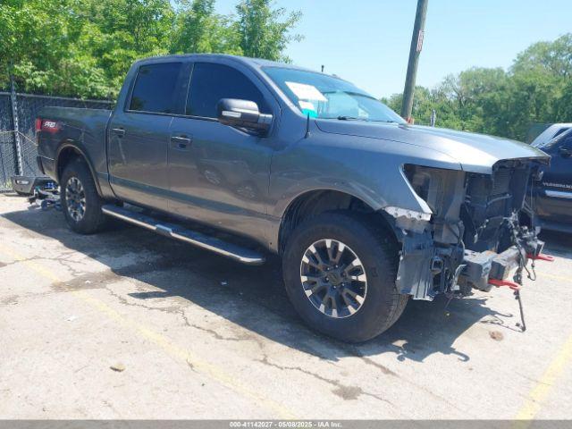  Salvage Nissan Titan