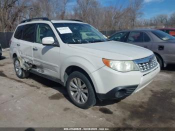  Salvage Subaru Forester