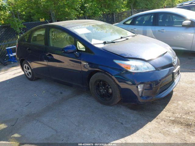  Salvage Toyota Prius