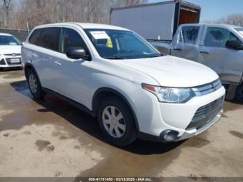 Salvage Mitsubishi Outlander