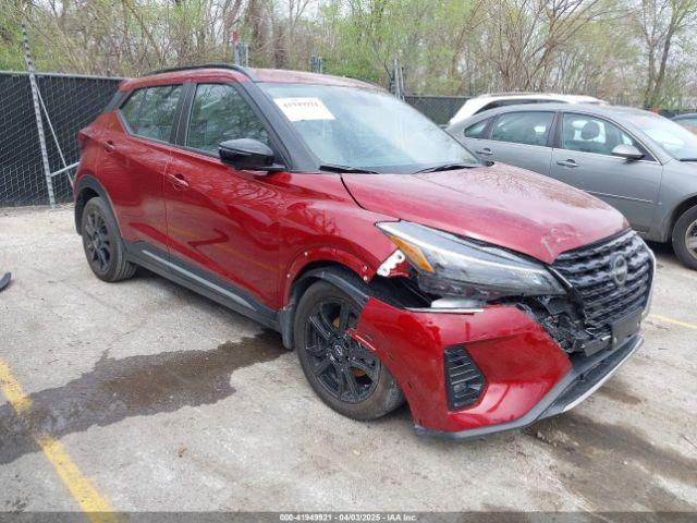  Salvage Nissan Kicks