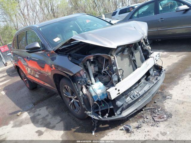  Salvage Toyota Highlander